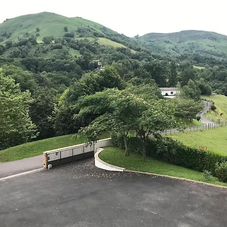 Grande Avec Magnifique Vue Sur Les Montagnes * Bidarray