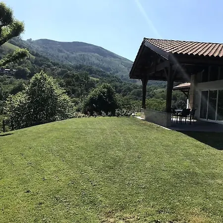 Grande Avec Magnifique Vue Sur Les Montagnes Holiday home